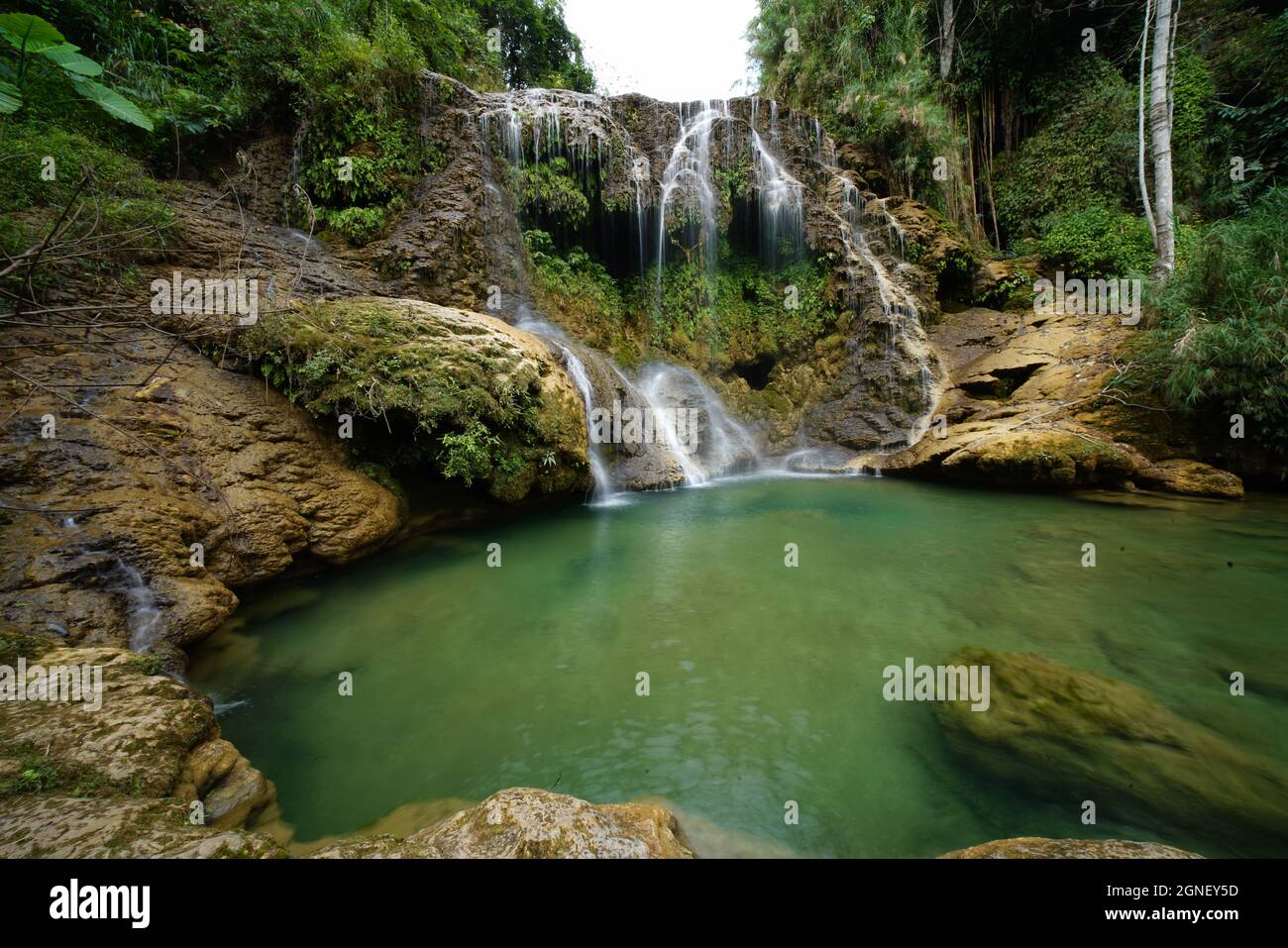 Mu Wasserfall in Hoa Binh Provinz Nordvietnam Stockfoto