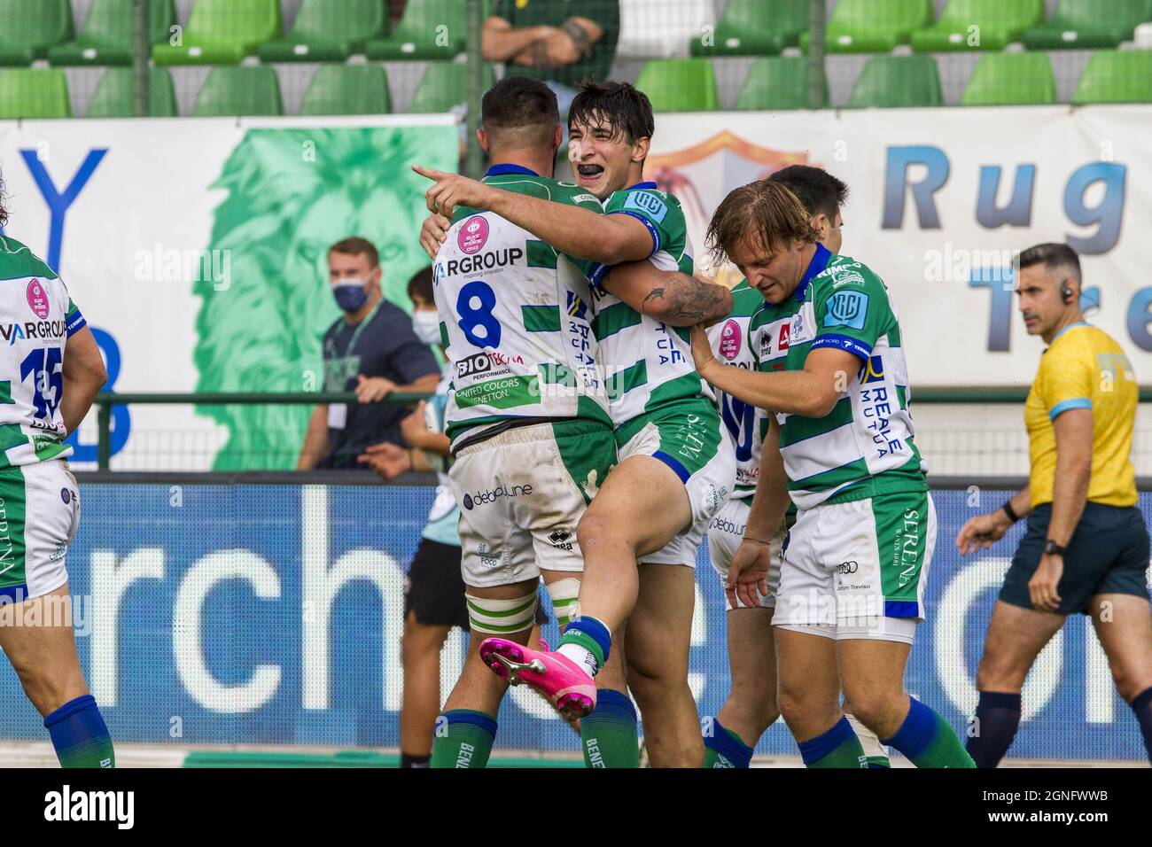 Monigo Stadium, Treviso, Italien, 25. September 2021, Tommaso Menoncello feiert Try während des Spiels von Benetton Rugby gegen DHL Stormers - United Rugby Championship Stockfoto