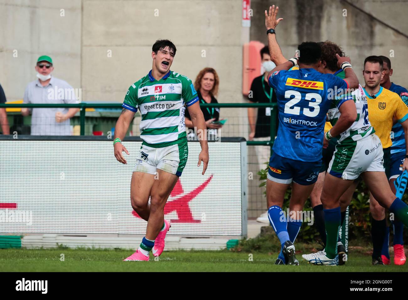 Monigo Stadium, Treviso, Italien, 25. September 2021, Tommaso Menoncello (Benetton Treviso) jubelte während des Spiels von Benetton Rugby gegen DHL Stormers - United Rugby Championship Stockfoto
