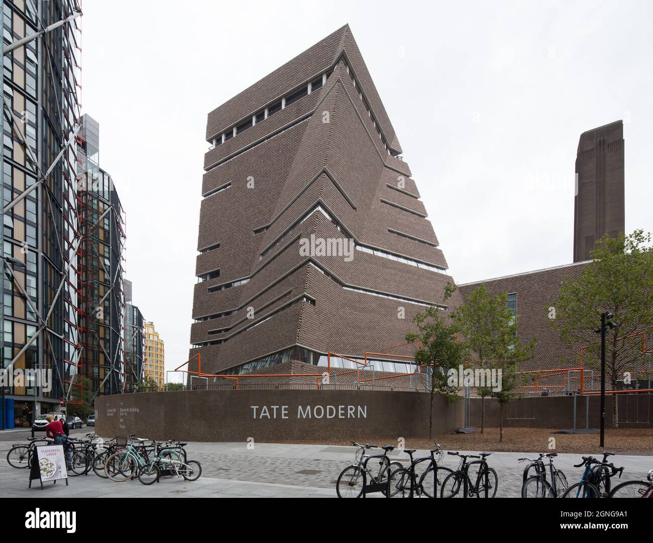 London, Kunstmuseum Tate Modern Erweiterungsbau Blavatnik Building 2010-16 von Herzog & de Meuron Stockfoto