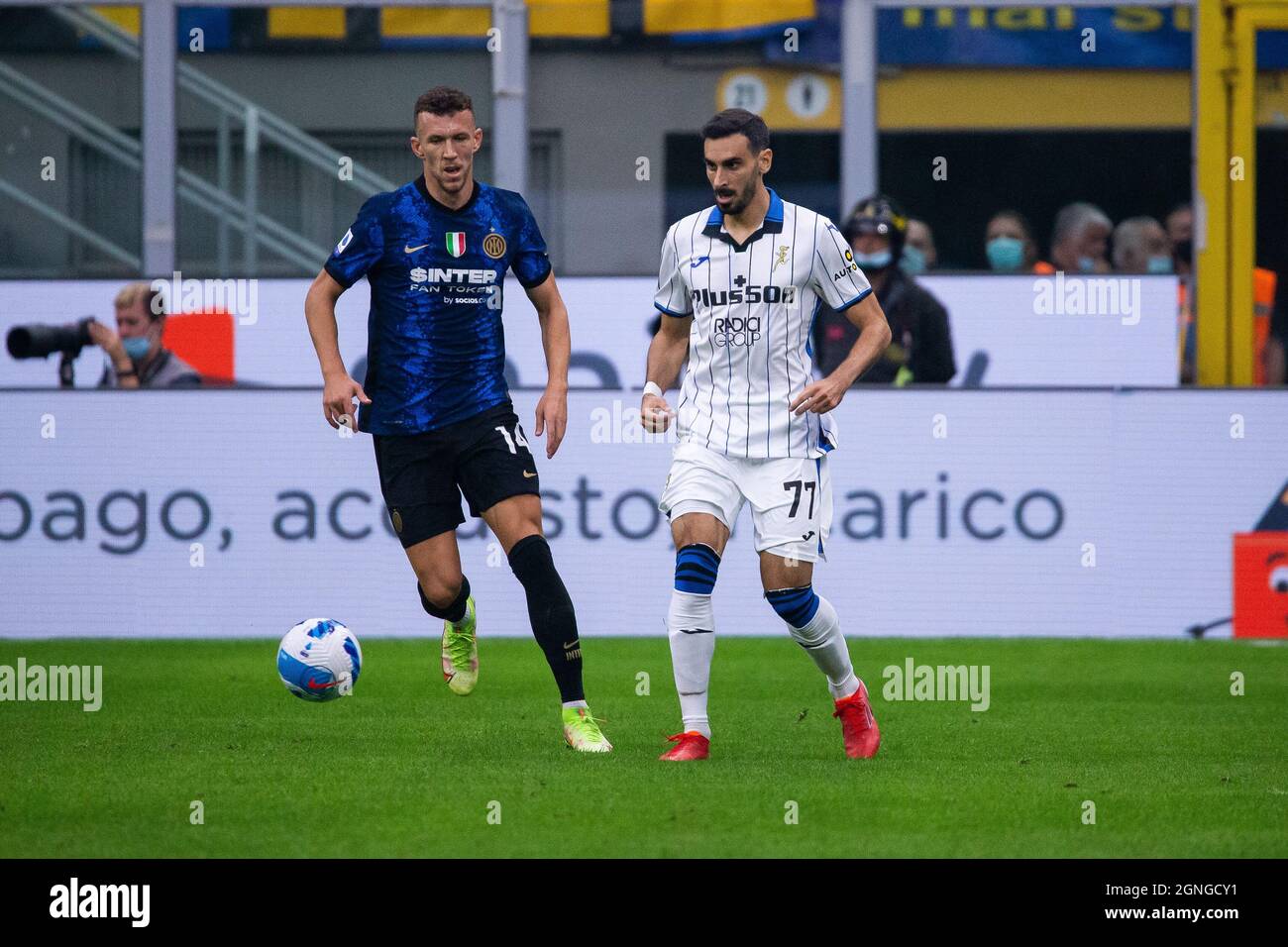 Mailand, Italien - september 25 2021 - Serie A Spiel F.C. Internazionale - Atalanta BC San Siro Stadion - oerisic ivan und zappacosta davide Stockfoto