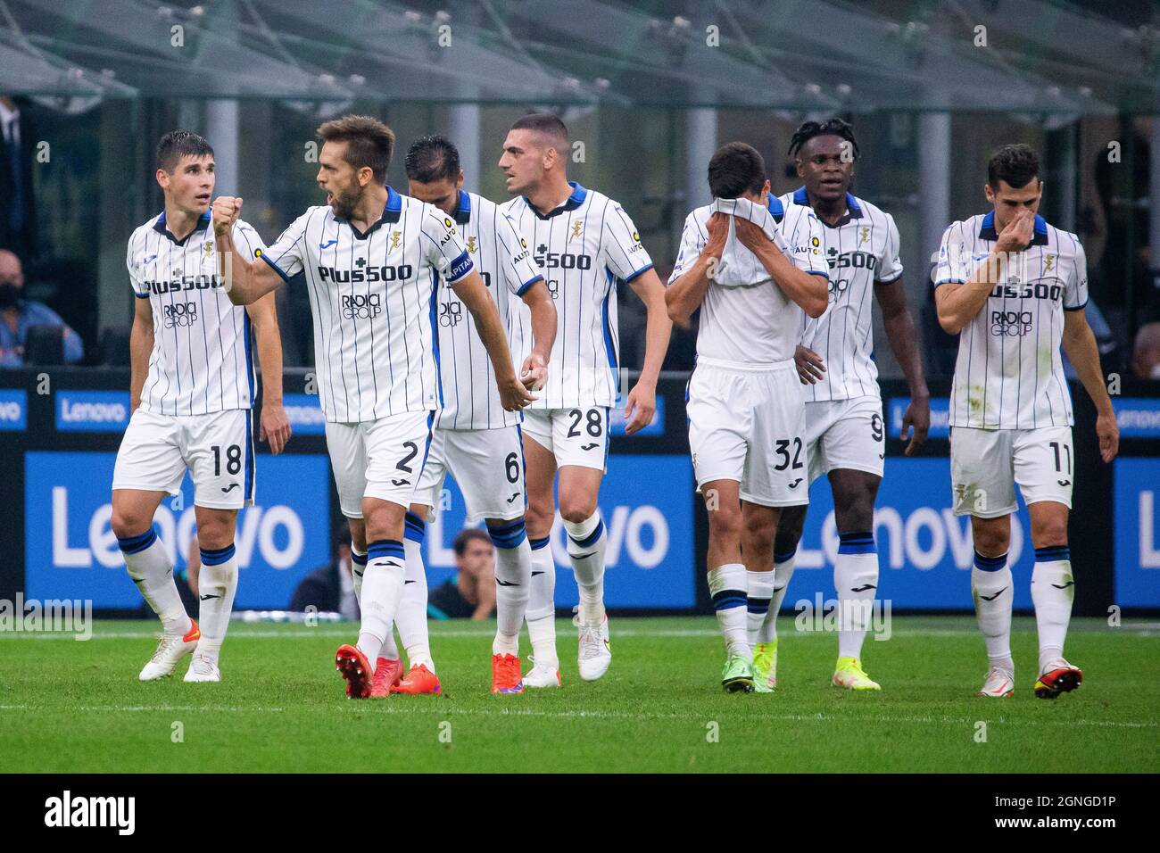 Mailand, Italien - september 25 2021 - Serie A Spiel F.C. Internazionale - Atalanta BC San Siro Stadion - toloi rafael atalanta bc feiert Tor 1-2 Stockfoto