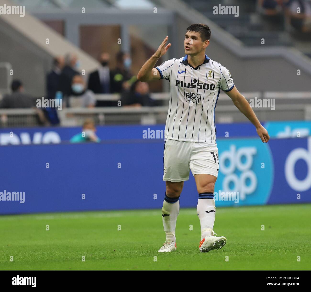 MAILAND ITALIEN- September 26 Giuseppe Meazza Ruslan Malinovskyi feiert sein Tor während des Serie A-Spiels zwischen FC Inter und Atalanta BC im Stadio Giuseppe Meazza am 26. September 2021 in Mailand, Italien. Stockfoto