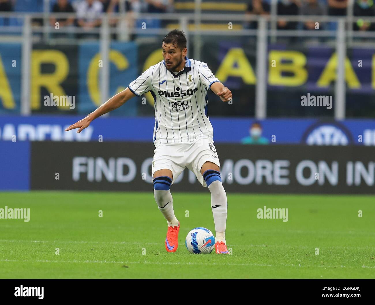 MAILAND ITALIEN- September 26 Giuseppe Meazza Jose Luis Palomino in Aktion während der Serie Ein Spiel zwischen FC Inter und Atalanta BC im Stadio Giuseppe Meazza am 26. September 2021 in Mailand, Italien. Stockfoto