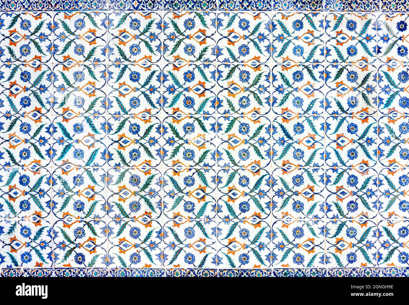 Abstrakter Hintergrund aus glasierten Fliesen mit orientalischem Musterdesign Stockfoto
