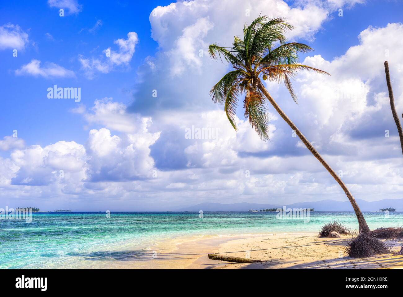 Palmenstrandszene Kuna Yala Islands, San Blas Panama Stockfoto