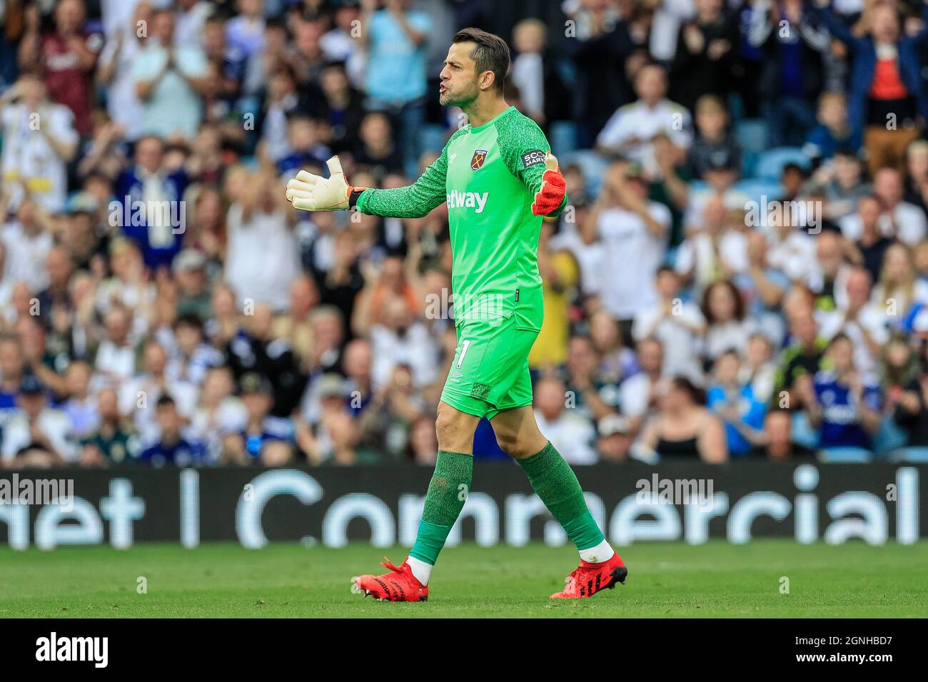 Leeds, Großbritannien. September 2021. ?ukasz Fabia?Ski #1 von West Ham United während des Spiels in Leeds, Vereinigtes Königreich am 9/25/2021. (Foto von James Heaton/News Images/Sipa USA) Quelle: SIPA USA/Alamy Live News Stockfoto