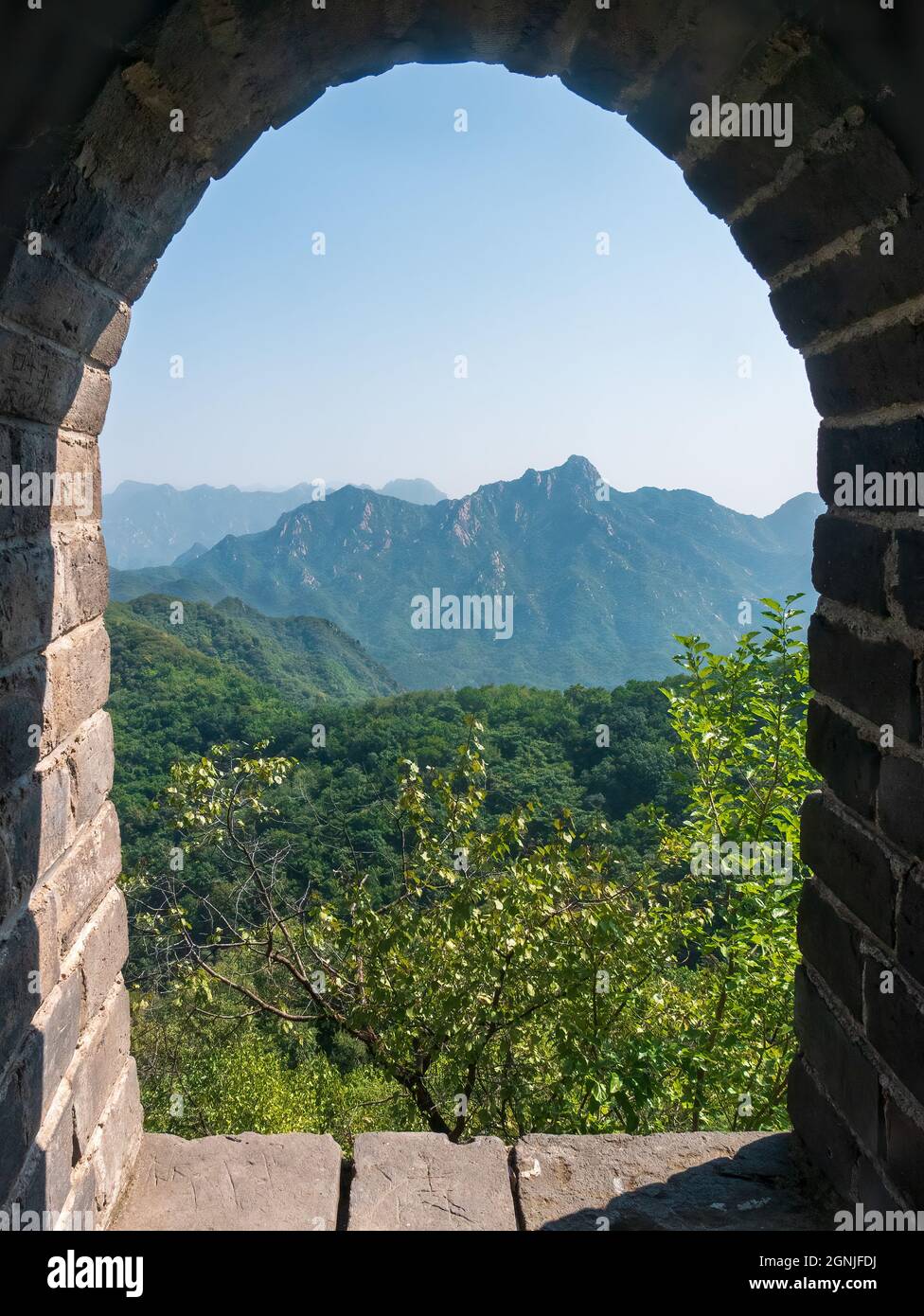 Szenische Ansicht der Chinesischen Mauer bei Mutianyu im Sommer, Peking, China, Asien, Stockfoto Stockfoto