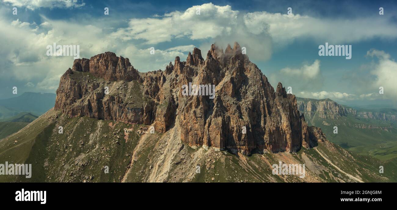 Schwiegermutter Zähne Berg Stockfoto