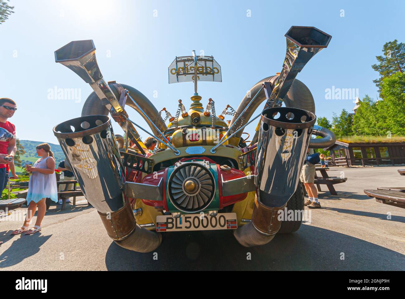 Lillehammer, Norwegen - Juni 07 2008: Das Auto Il Tempo Gigante aus dem Film Flåklypa Grand Prix Stockfoto