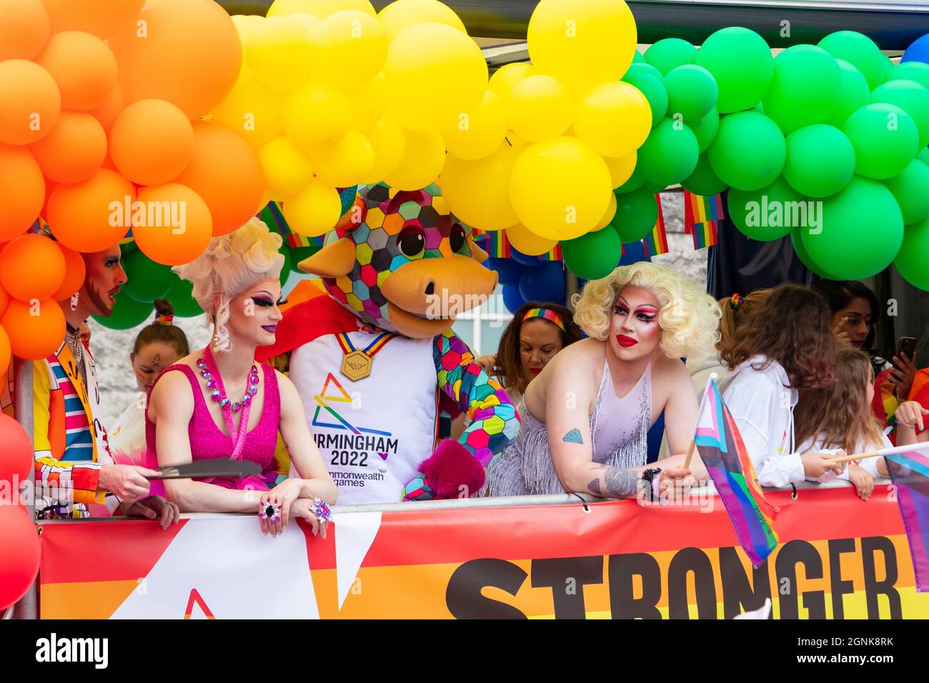 Drag Queens genießen die Parade in Birmingham Pride Samstag, 25. September 2021 Stockfoto