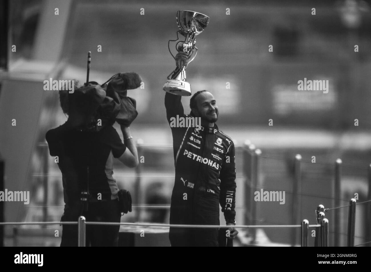 HAMILTON Lewis (gbr), Mercedes AMG F1 GP W12 E Performance, Portrait während des Formel 1 VTB Russian Grand Prix 2021, 15. Lauf der FIA Formel 1 Weltmeisterschaft 2021 vom 24. Bis 26. September 2021 auf dem Sotschi Autodrom, in Sotschi, Russland - Foto: Xavi Bonilla/DPPI/LiveMedia Stockfoto