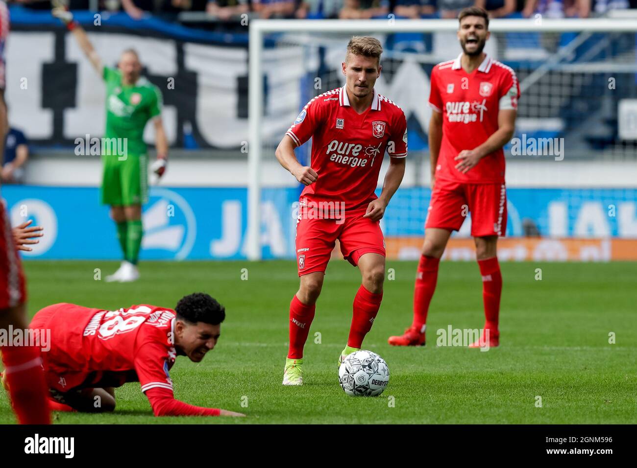 HEERENVEEN, NIEDERLANDE - 26. SEPTEMBER: Michal Sadilek vom FC Twente beim niederländischen Eredivisie-Spiel zwischen SC Heerenveen und FC Twente am 26. September 2021 im Abe Lenstra Stadion in Heerenveen, Niederlande (Foto: Peter Lous/Orange Picts) Stockfoto