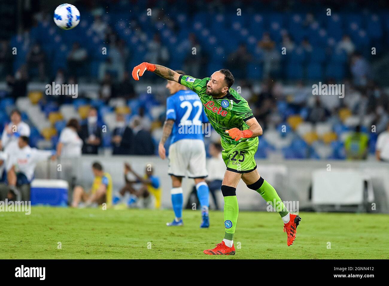 NEAPEL, ITALIEN - 26. SEPTEMBER: David Ospina vom SSC Napoli während der Serie Ein Spiel zwischen SSC Napoli und Cagliari Calcio im Stadio Diego Armando Maradona am 26. September 2021 in Neapel, Italien (Foto: Ciro Santangelo/Orange Picles) Stockfoto