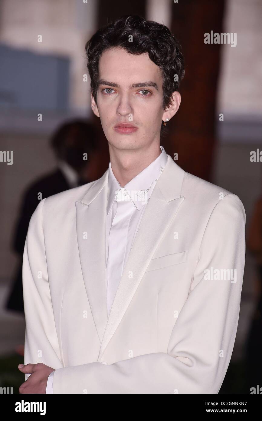 LOS ANGELES, CA - 25. SEPTEMBER: Cody Smith besucht die Eröffnungsgala des Academy Museum of Motion Picturs im Academy Museum of Motion Pictures am September Stockfoto