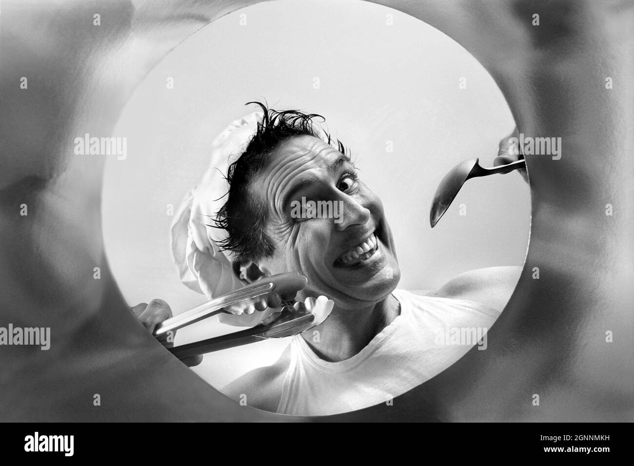 Crazy Chef suchen in Topf MR-Modell veröffentlicht Stockfoto