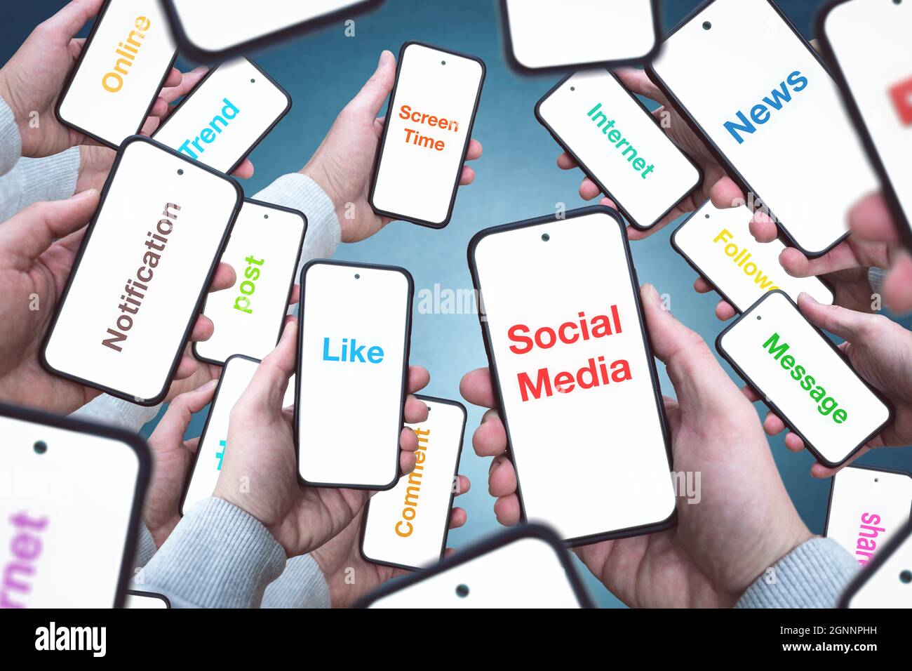 Viele Smartphone-Bildschirme mit Internetbuzzwords Stockfoto
