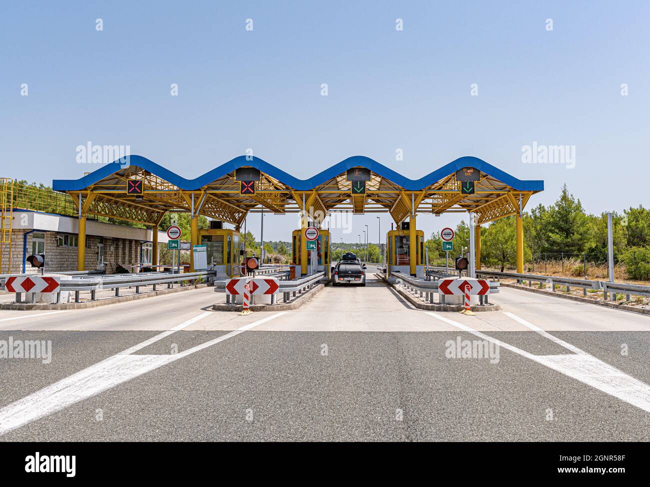 Autobahnmautstelle in Zadar, Kroatien. Stockfoto