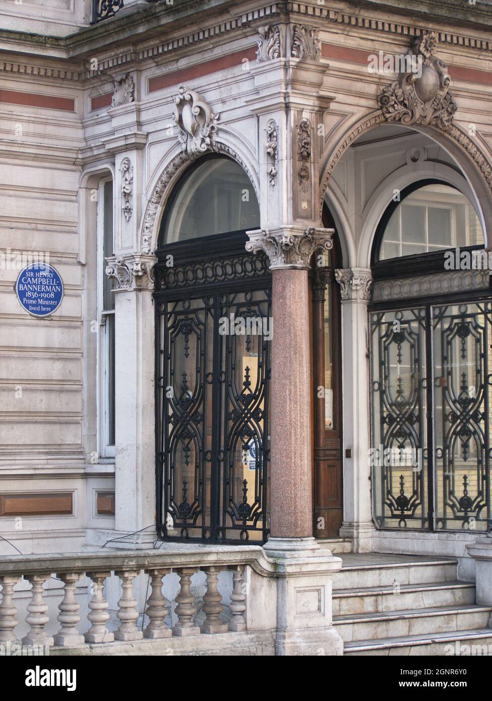 Memorial Blue Plakette zu Ehren von Sir Henry Campbell-Bannerman, London, Großbritannien. Stockfoto