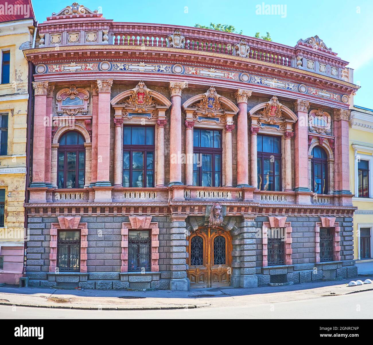 Beeindruckende barocke Fassade des historischen Palast des Grafen Tolstoi Familie, auch bekannt als das Haus der Wissenschaftler, Sabaneev meisten Straße, Odessa, Ukraine Stockfoto