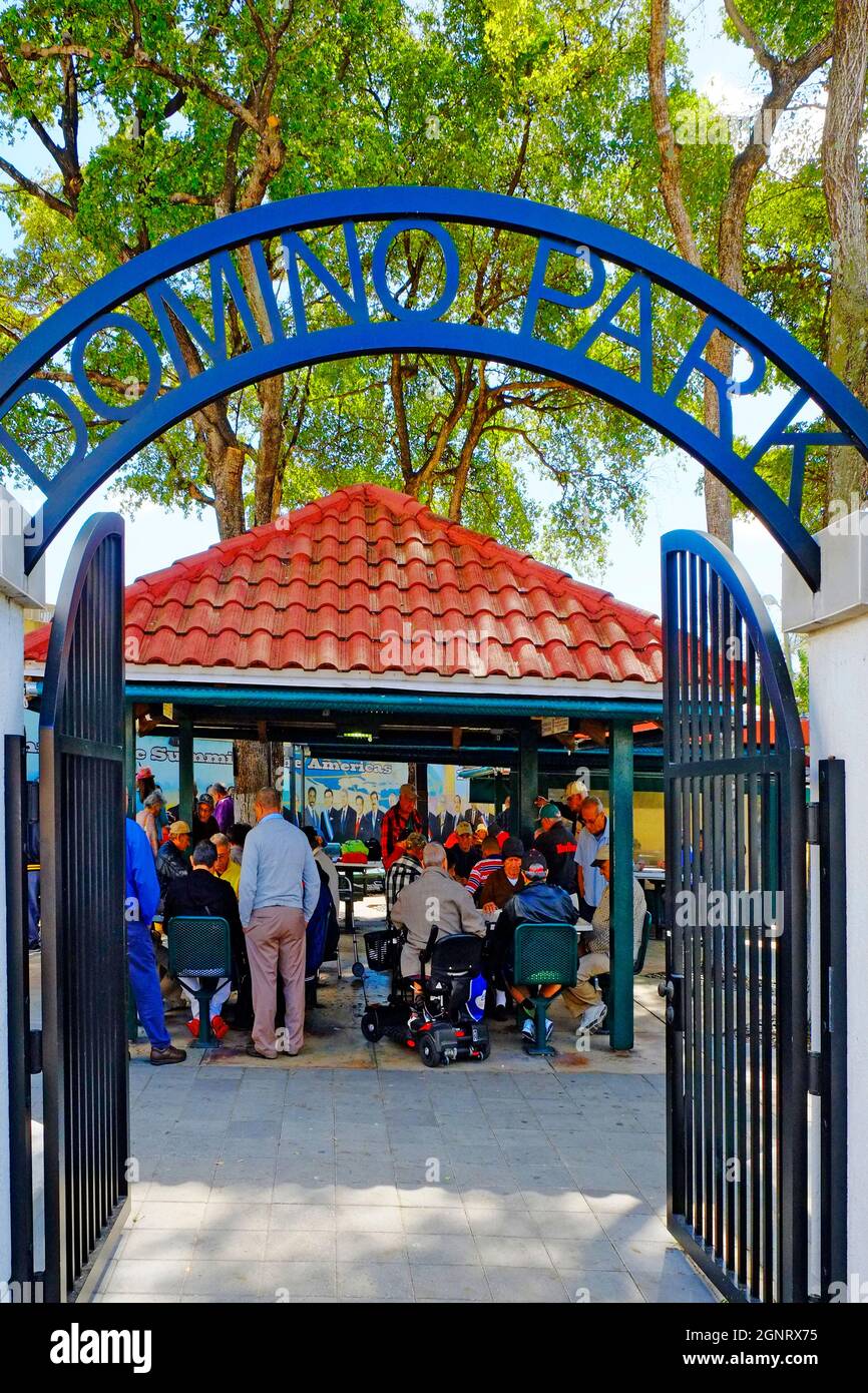 Domino Park Calle Ocho Little Havana das kubanisch-amerikanische Viertel Miami Florida FL Stockfoto