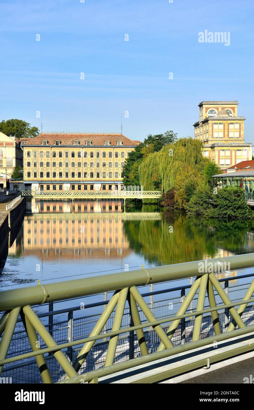 France, seine-et-Marne (77), Noisiel, la chocolaterie Menier sur la Marne, siège Social de Nestlé France, remarquable exemple d'architecture industrie Stockfoto