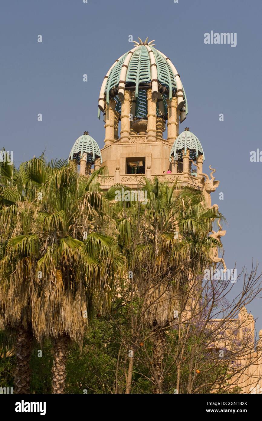 Sun City ist eine südafrikanische Stadt und Mega-Resort mit 15 000 Einwohnern, in der Nordwestprovinz, in der Nähe der Stadt Rustenbur Stockfoto