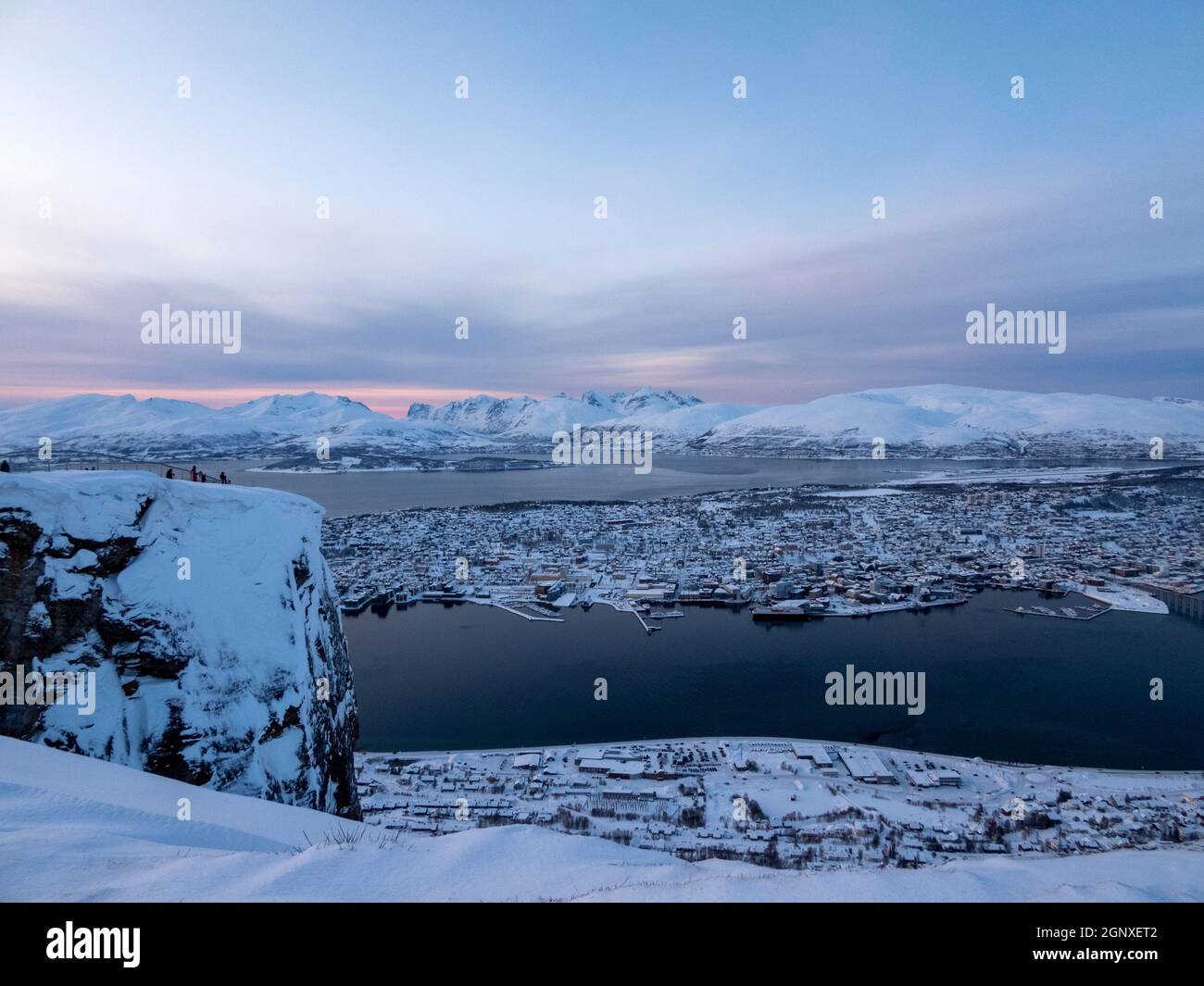 Tromso ist eine Gemeinde im Kreis Troms Og Finnmark, Norwegen, und liegt ca. 350 km nördlich des Polarkreises. Stockfoto