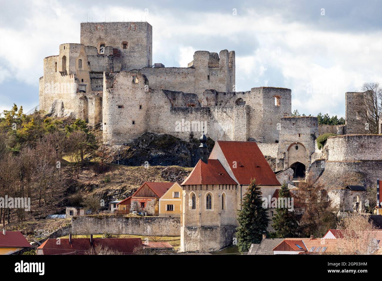 Ruinen der Burg Rabi, Tschechische Republik Stockfoto