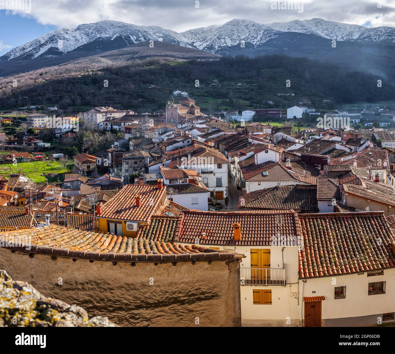 Aussichtspunkt der Kirche Santa Maria, Ambroz Valley Dorf. Caceres, Extremadura, Spanien Stockfoto