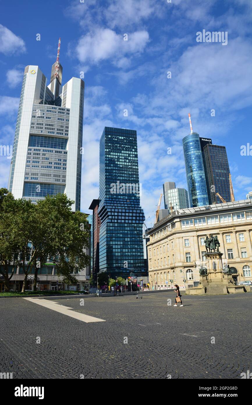 Frankfurt, Deutschland - Blick auf moderne Gebäude in der Stadt Frankfurt am Main Stockfoto