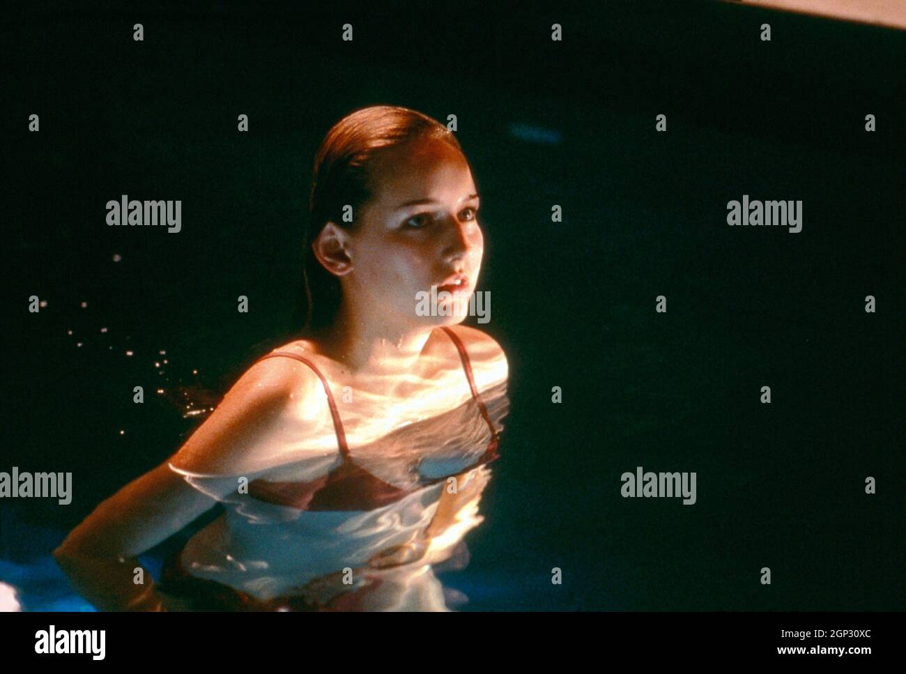 DAS GLASHAUS, Leelee Sobieski, 2001. ph: © Columbia Pictures / courtesy