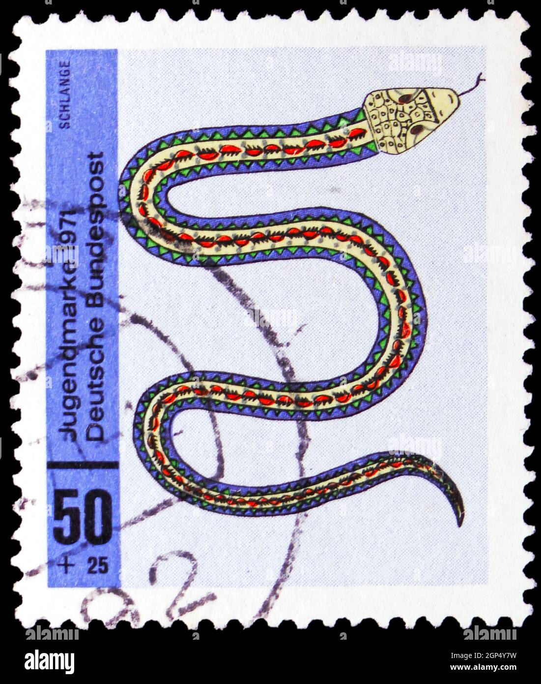 MOSKAU, RUSSLAND - 4. AUGUST 2021: In Deutschland gedruckte Briefmarke zeigt Schlange; Zeichnung eines 12-jährigen Mädchens, Jugend: Kinderzeichnungen Serie, circa Stockfoto