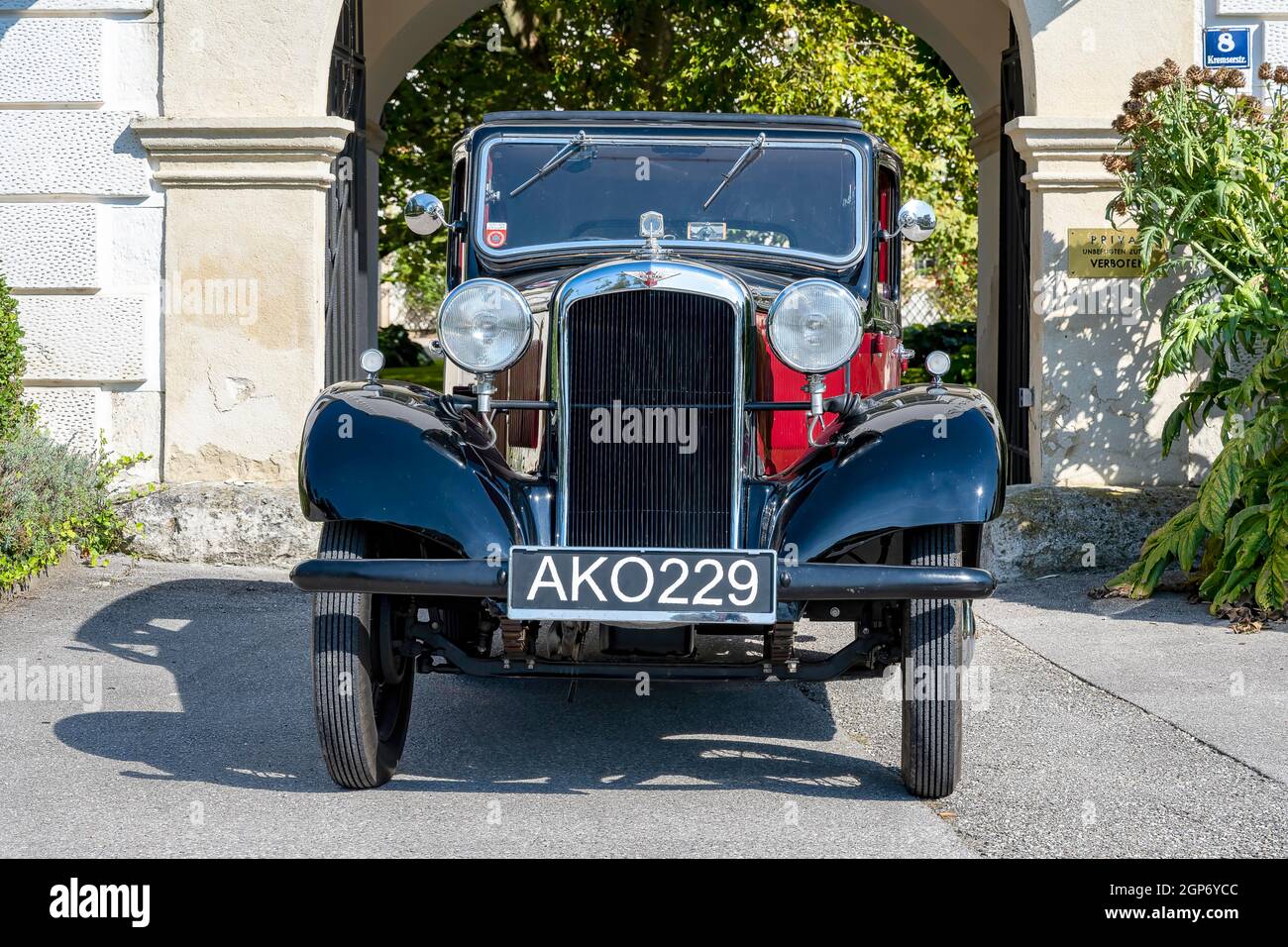 Oldtimer Hillman Minx Baujahr 1933, 3 Gänge, 1, 185 cm Hubraum, 4 Zylinder, 30 ps, 950 kg Gewicht, Schloss Neuaigen, Österreich Stockfoto