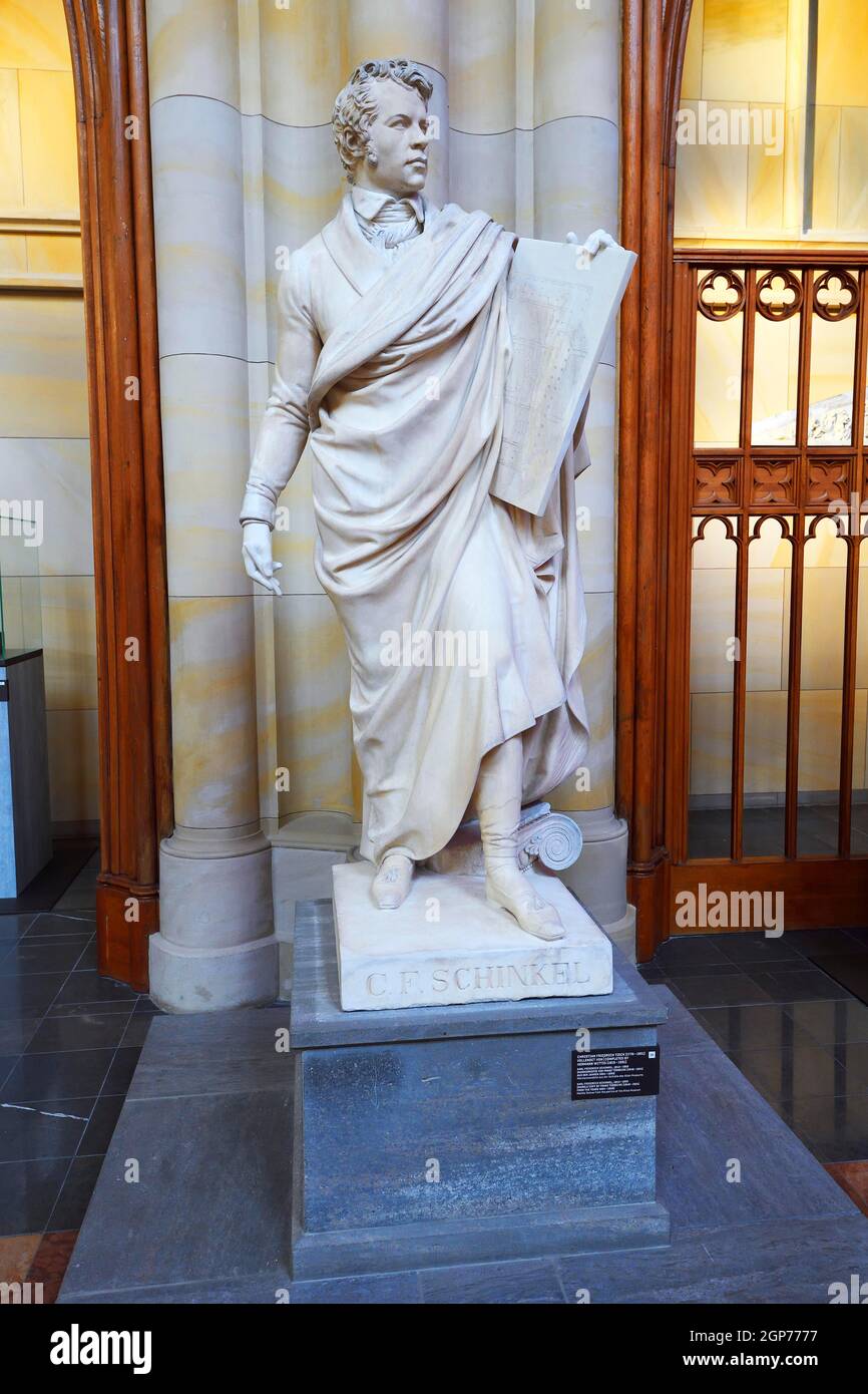 Friedrichswerder Kirche, Statue von Carl Friedrich Schinkel, Berlin-Mitte, Deutschland Stockfoto