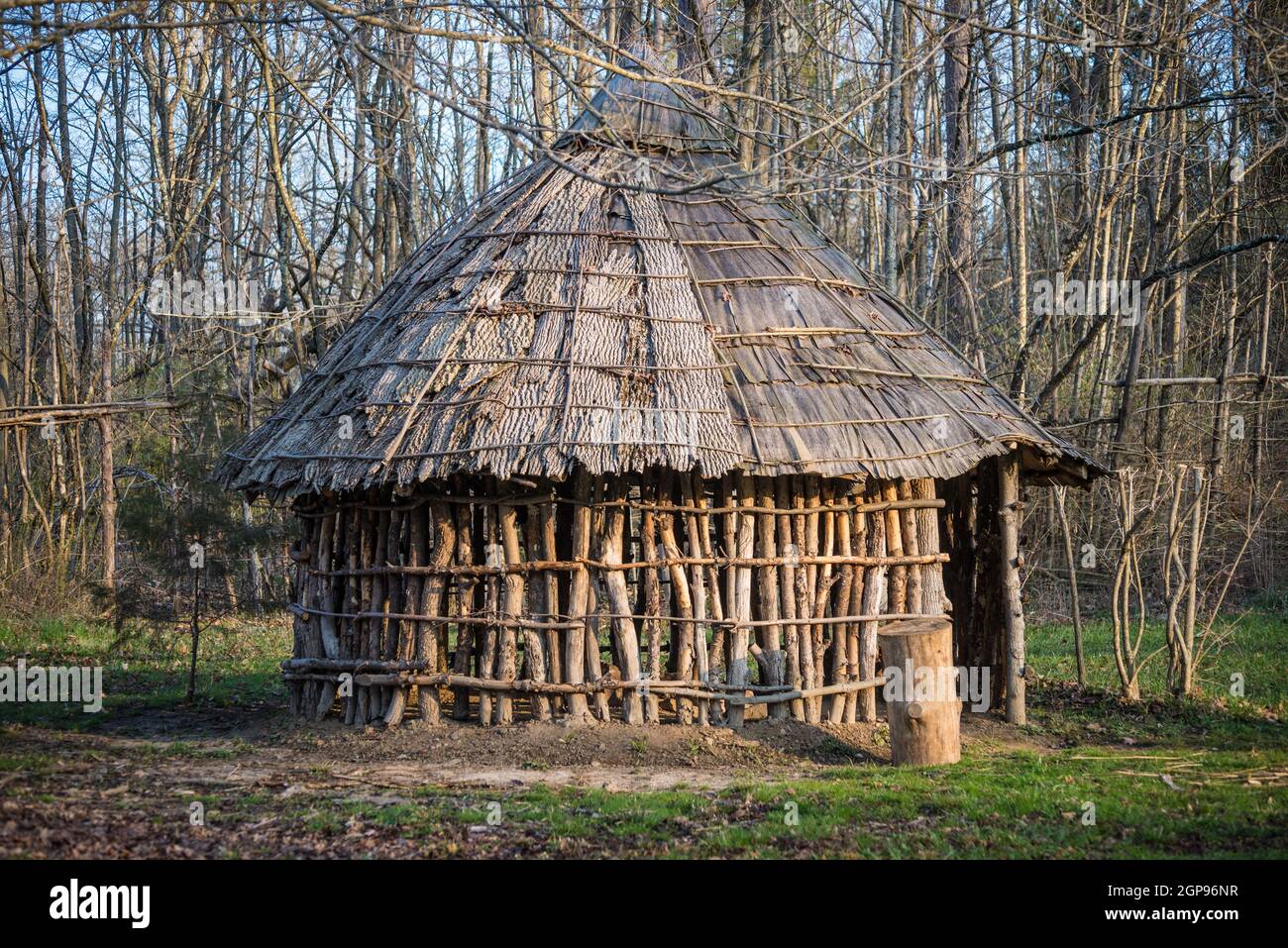 Southeastern Native Mound House - George Rogers Clark Park - Ohio Stockfoto