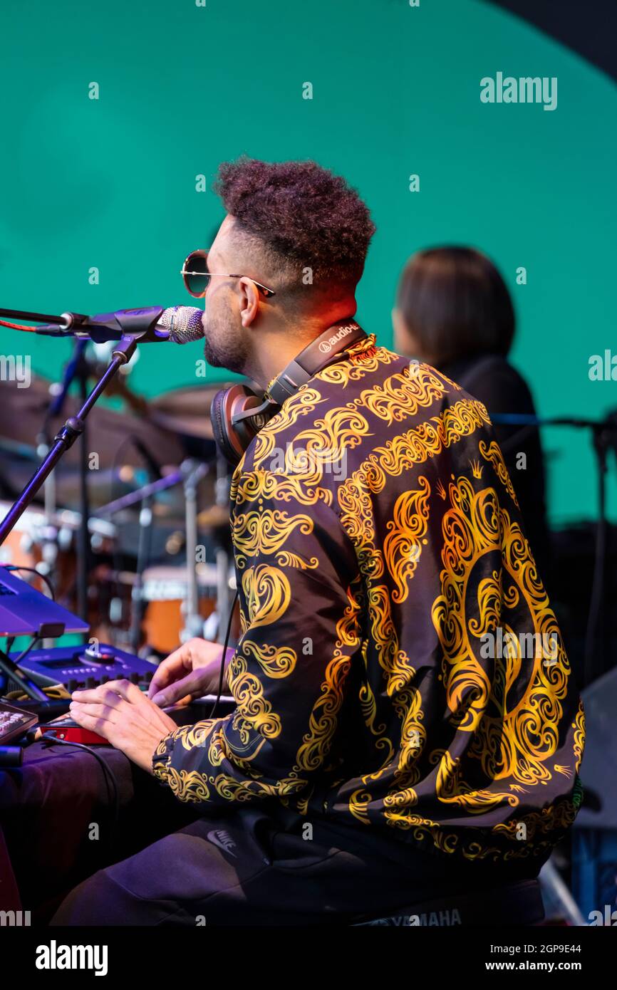 KASSA SPIELT DJ und Elektronik und singt für Terri Lyne Carrington + Social Science beim Monterey Jazz Festival 2021 Stockfoto