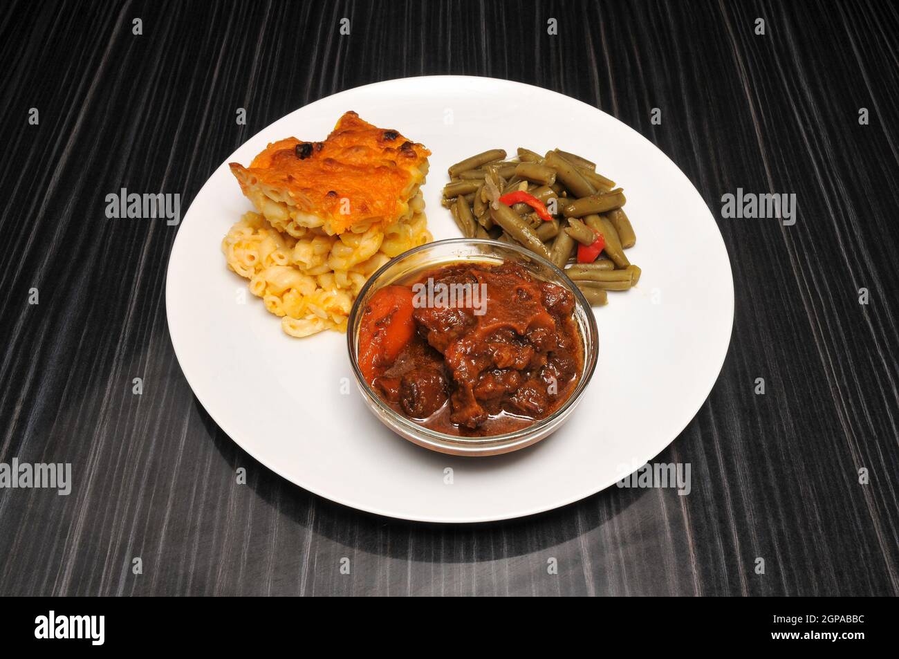 Köstliche und authentische karibische Küche, bekannt als Oxtails Stockfoto