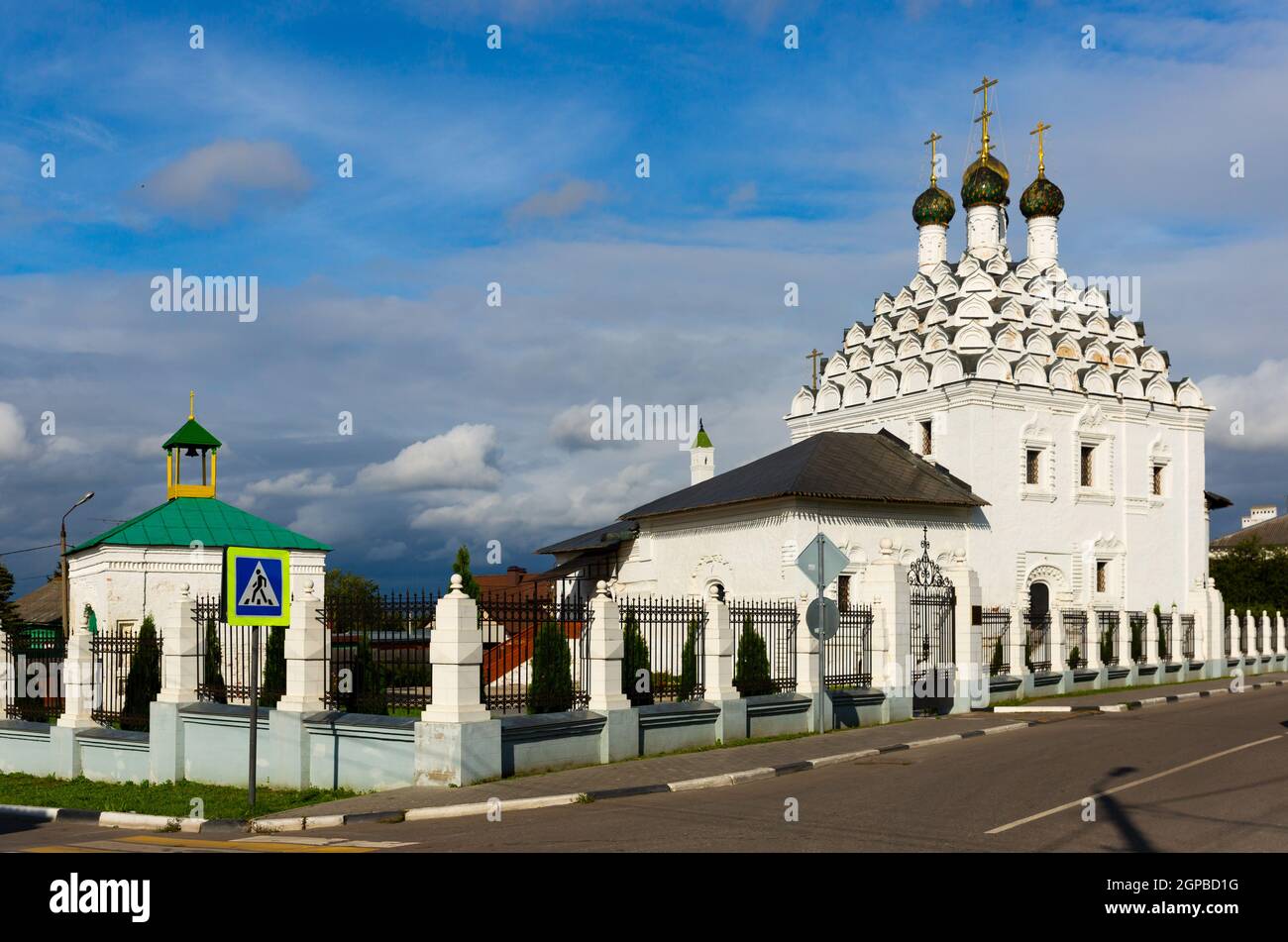 Eine der schönsten Kirchen in Kolomna Posad ist die Kirche des Heiligen Nikolaus-on-Posad. Stadt Kolomna. Russland Stockfoto