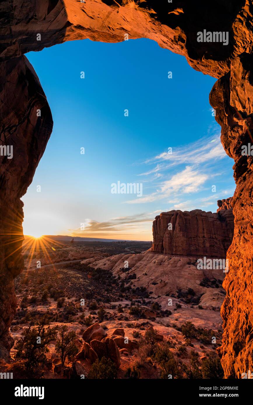 Sonnenuntergang vom Doppelbogen, Arches National Park, moab, Utah, USA Stockfoto