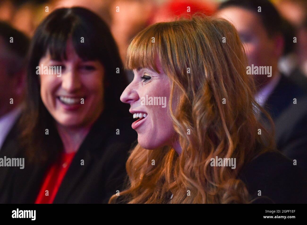 Brighton UK 29. September 2021 - Angela Rayner als Sir Keir Starmer hält heute seine Rede auf der Labour Party Conference im Brighton Center : Credit Simon Dack / Alamy Live News Stockfoto