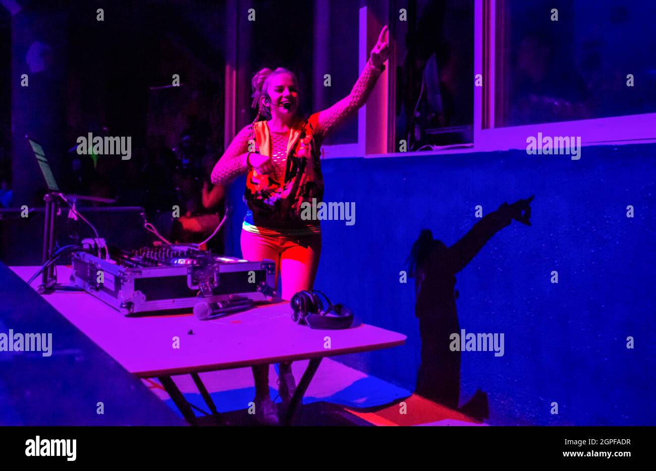 Orlando, Florida. 03. September 2021. Netter DJ bei Seaworld (9) Stockfoto