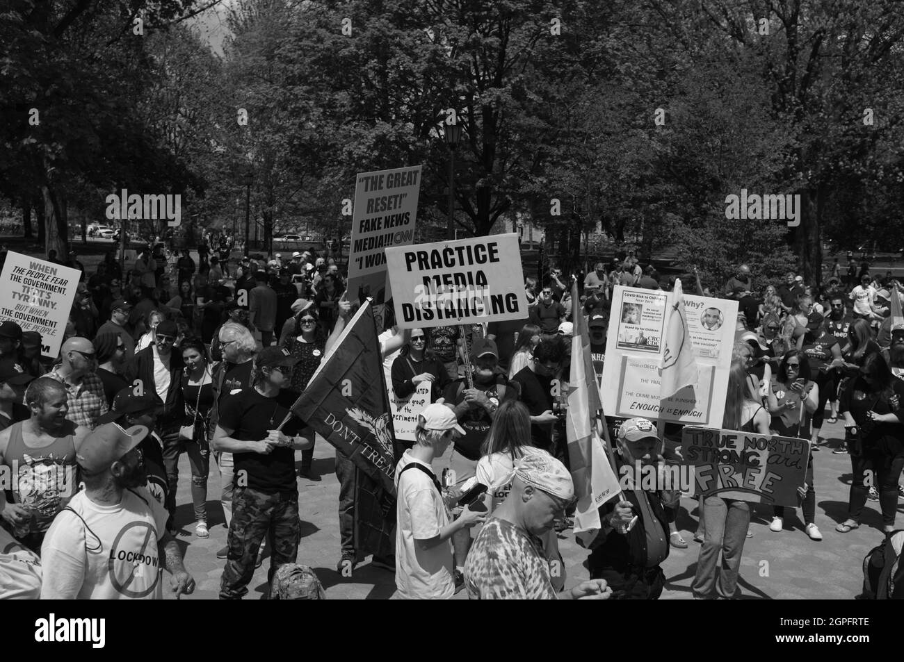Weltweite Demonstration - weltweite Kundgebung für die Freiheit in Toronto, Kanada. Stockfoto