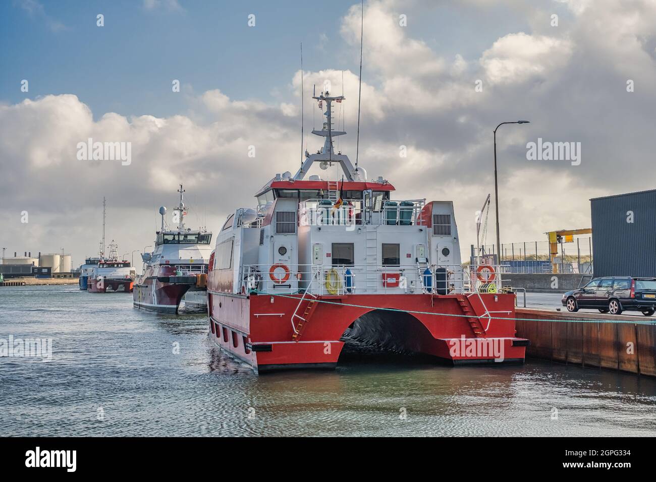 Versorgungsschiff für die Lieferung von Arbeitsmaterial zu Wind- und Ölfilden in der Nordsee, Esbjerg Dänemark Stockfoto