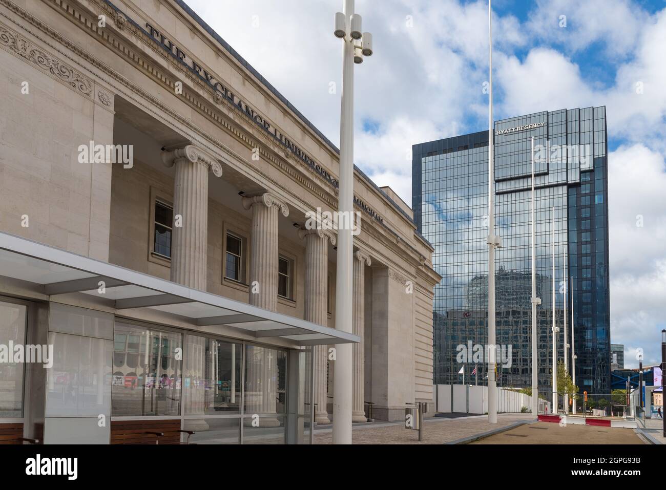 The Exchange at 3 Centenary Square, Broad Street, Birmingham ist eine ehemalige TSB-Filiale, die jetzt Teil der University of Birmingham und des Hyatt Hotels ist Stockfoto