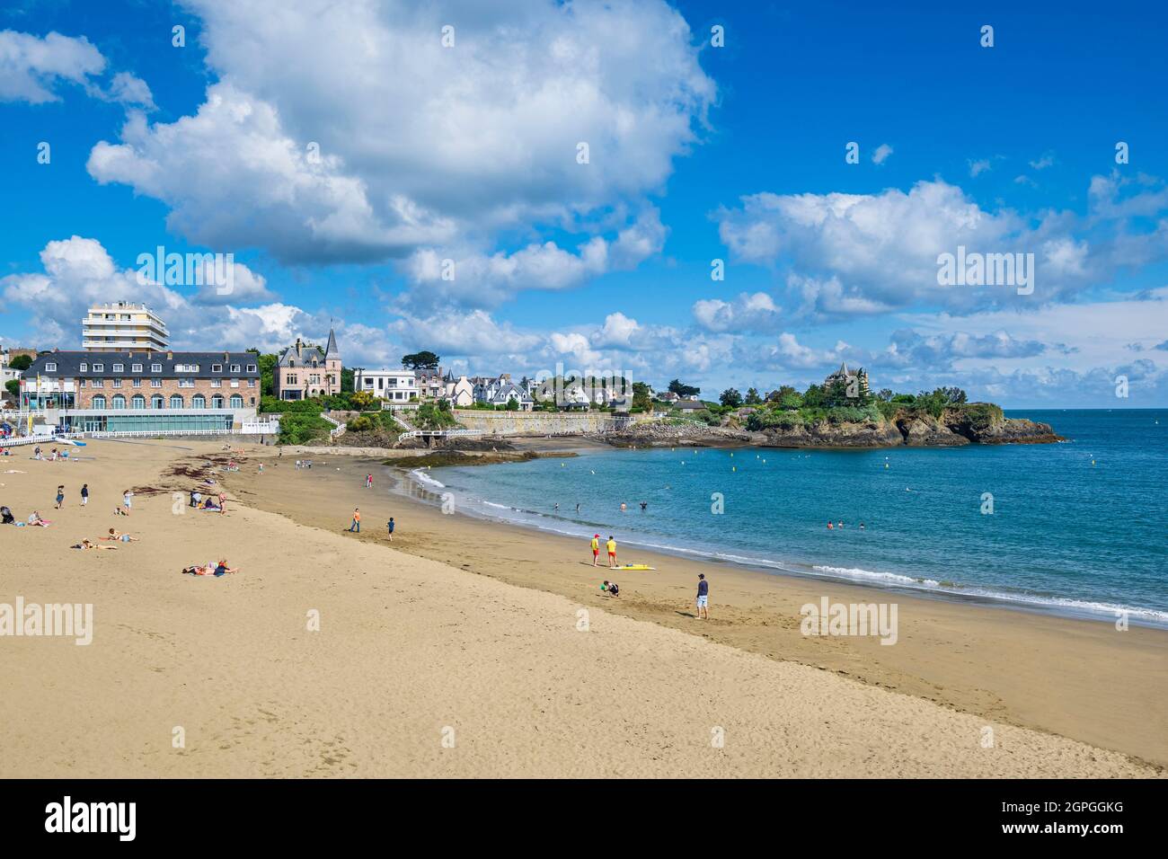 Frankreich, Cotes d'Armor, Saint-Quay-Portrieux entlang des Wanderweges GR 34, Kasinostrand Stockfoto