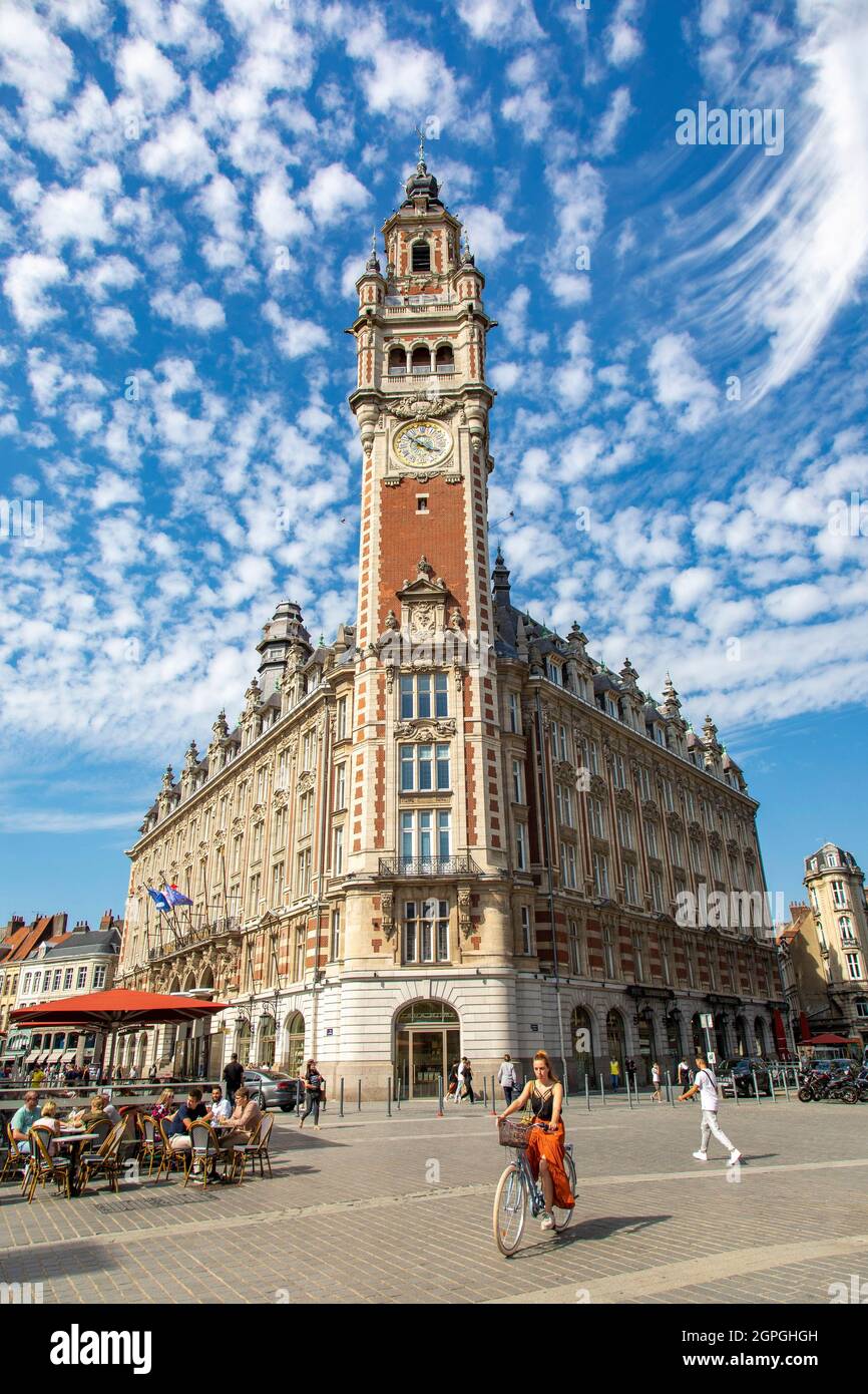 Frankreich, Nord, Lille, Theaterplatz, Glockenturm der Industrie- und Handelskammer von Lille (CCI) Stockfoto