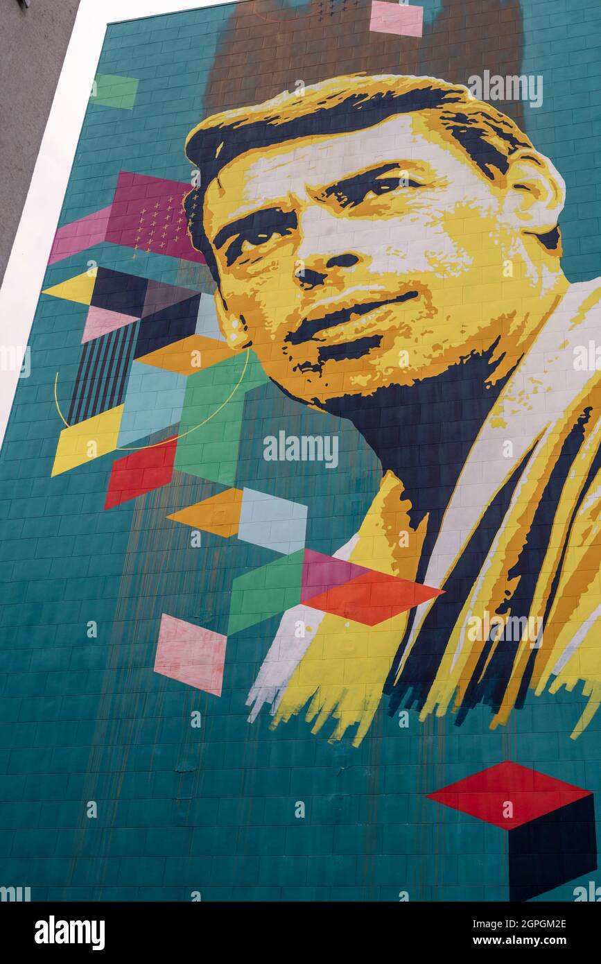 Frankreich, Haute Saone, Vesoul, Wandfresko mit Jacques Brel vom Künstler Pink Art Roze Stockfoto