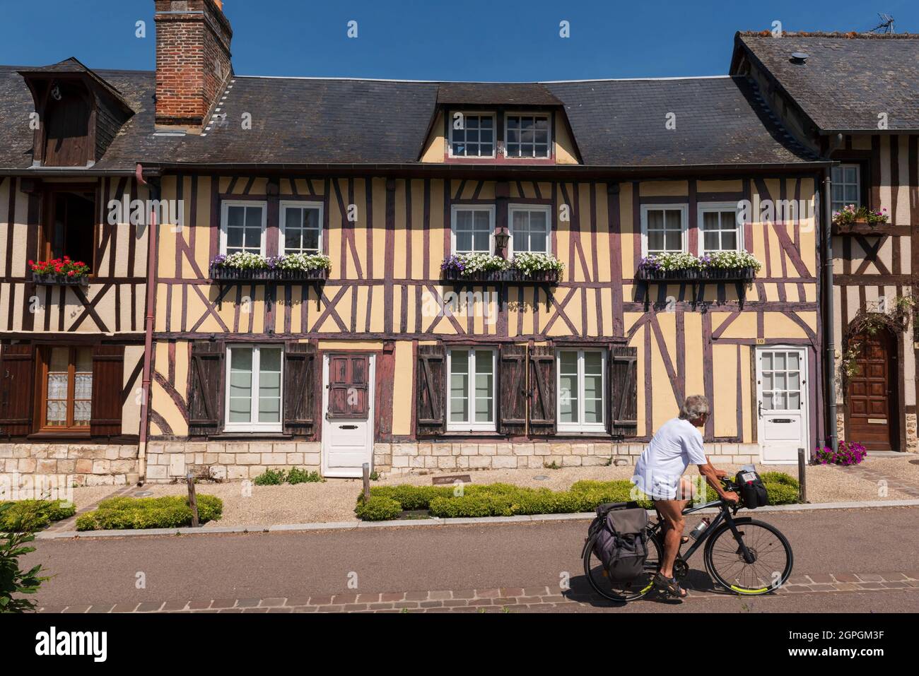 Frankreich, Eure, Le Bec Hellouin, beschriftet Les Plus Beaux Villages de France (die schönsten Dörfer Frankreichs), normand-Fachwerkhaus Stockfoto