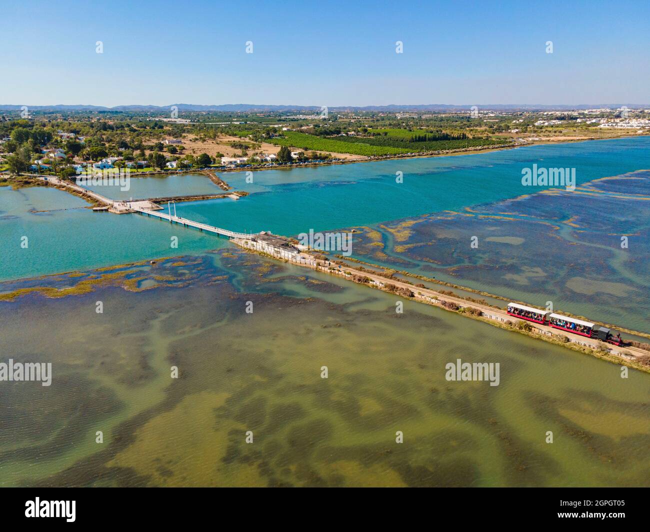 Portugal, Algarve, Tavira, Naturpark Ria Formosa, Insel und Strand Praia do Barril (Luftaufnahme) Stockfoto